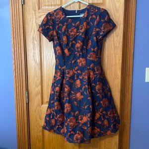 Vince Camuto Size 6 dress